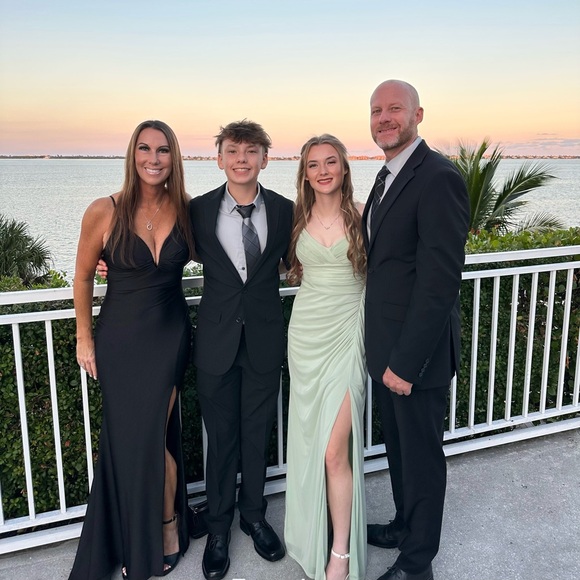 Meet your Posher, Michelle - Picture 2 of 12